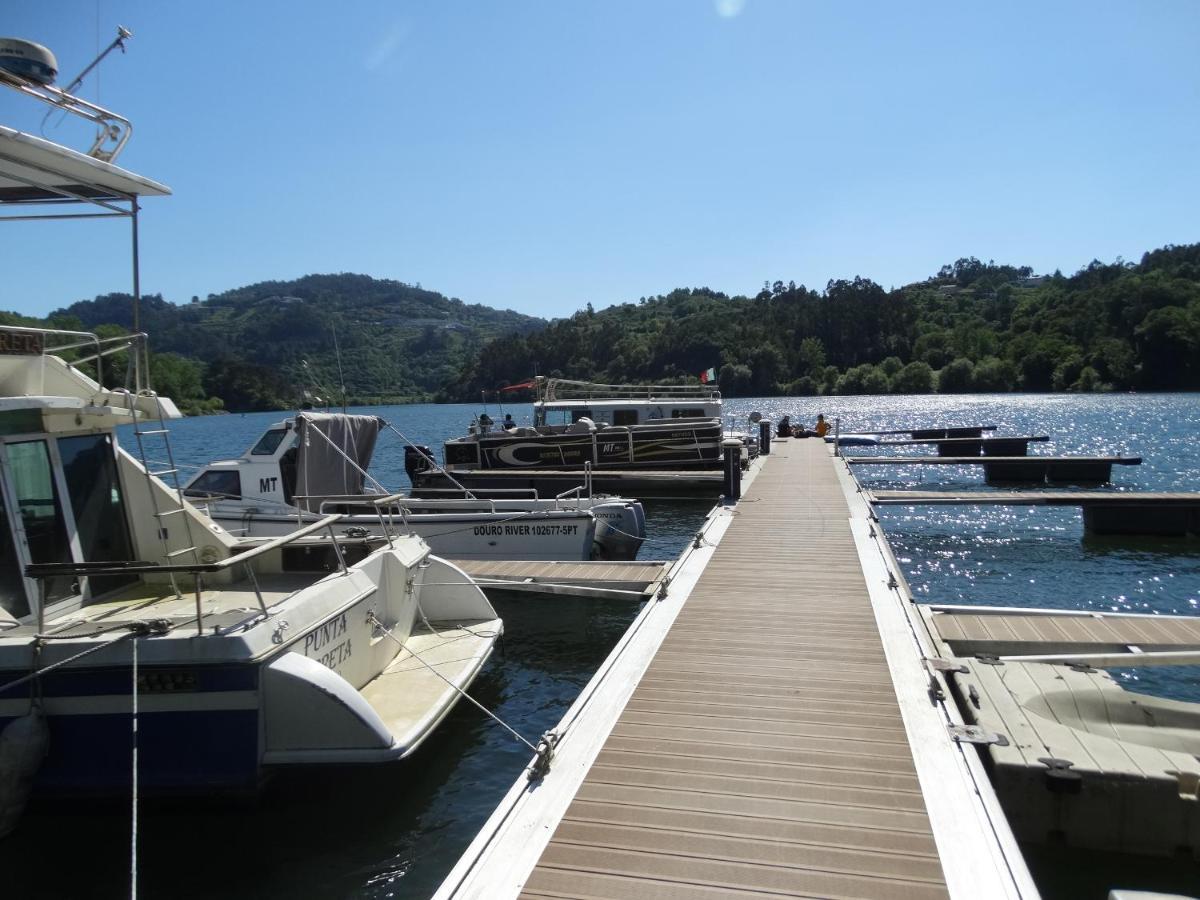 Отель Douro Houseboats Марку-ди-Канавезиш Экстерьер фото