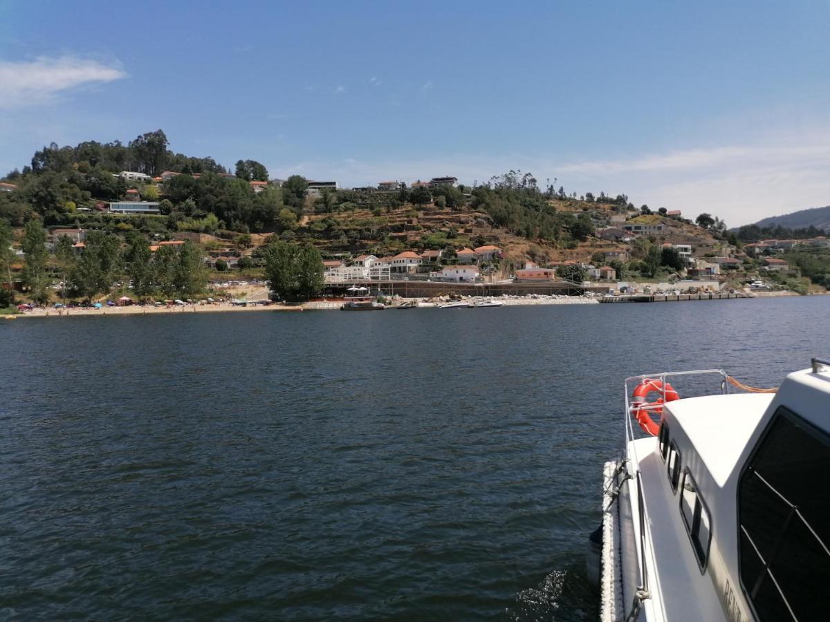 Отель Douro Houseboats Марку-ди-Канавезиш Экстерьер фото