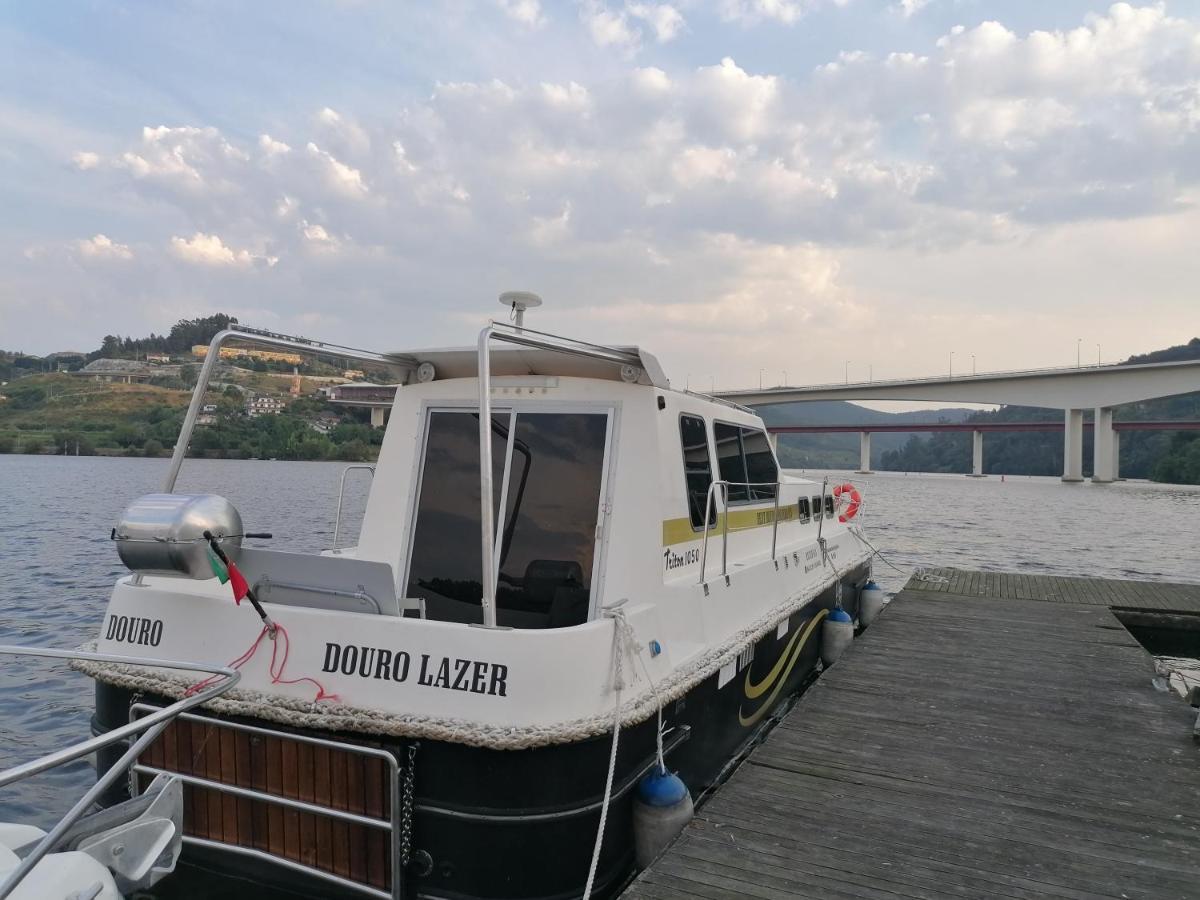 Отель Douro Houseboats Марку-ди-Канавезиш Экстерьер фото